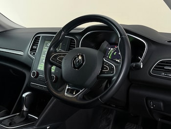 Used Renault Megane 2018 for sale - 78879221: Photo