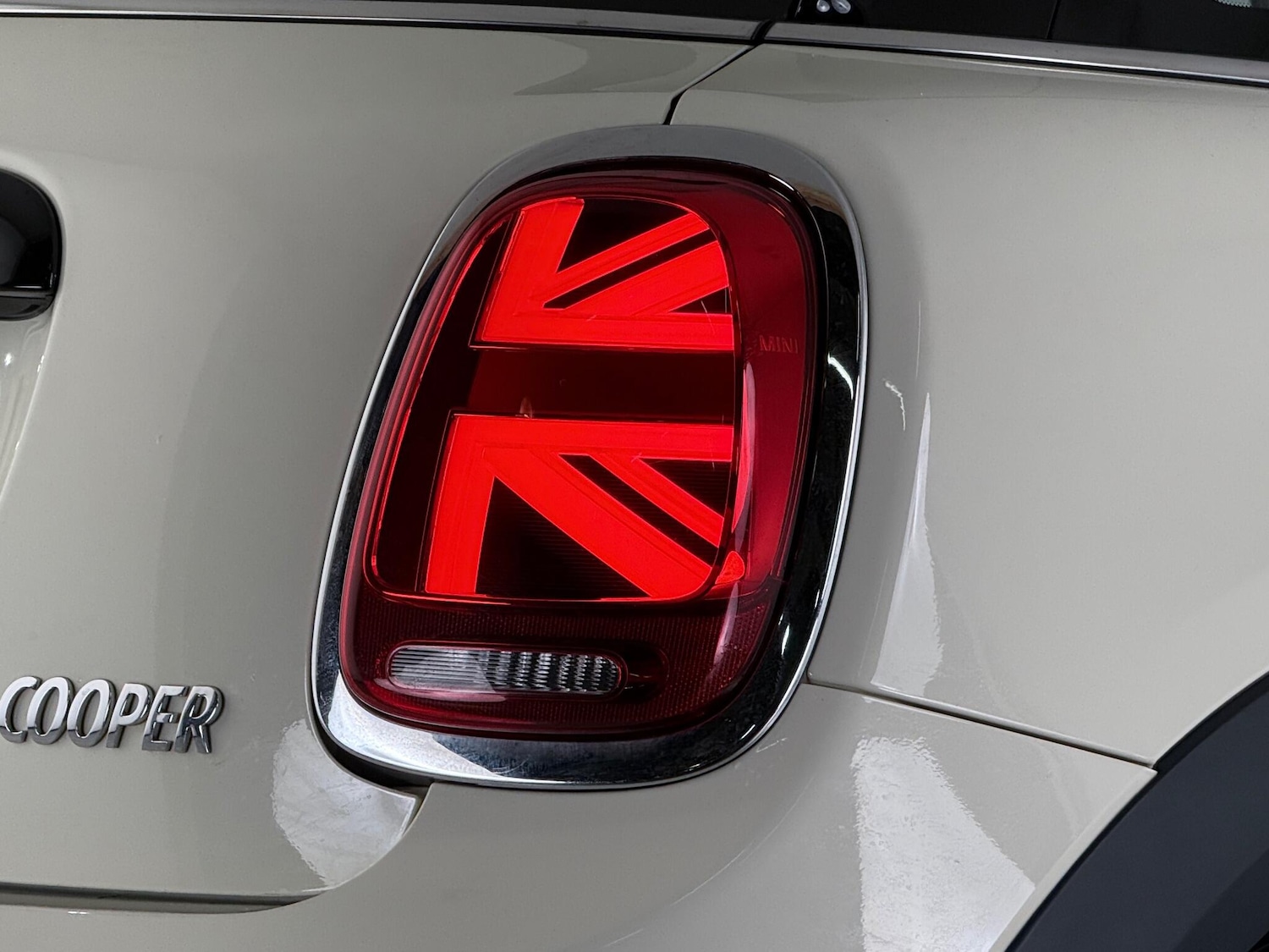 Used MINI Hatch 2020 for sale - 76468778: Photo 11