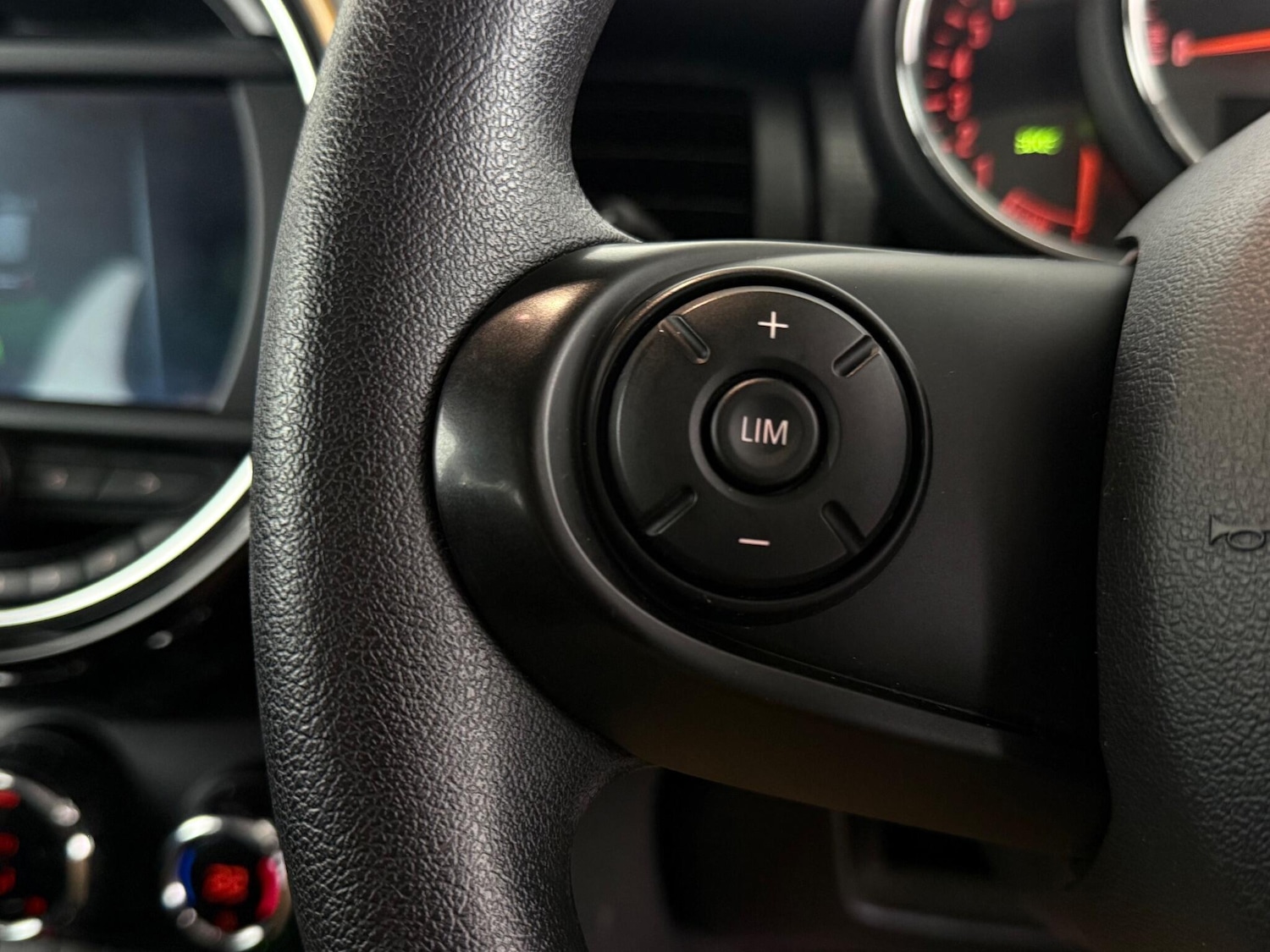 Used MINI Hatch 2020 for sale - 76468778: Photo 23