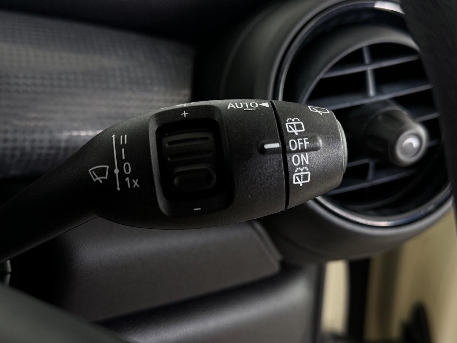 Used MINI Hatch 2020 for sale - 76468778: Photo 25