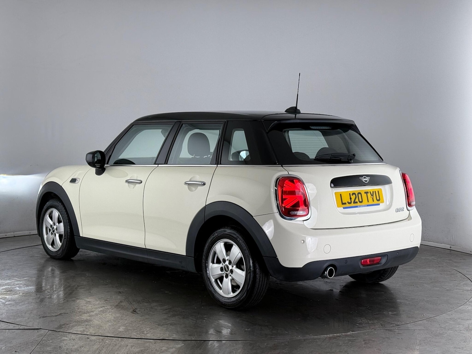 Used MINI Hatch 2020 for sale - 76468778: Photo 5