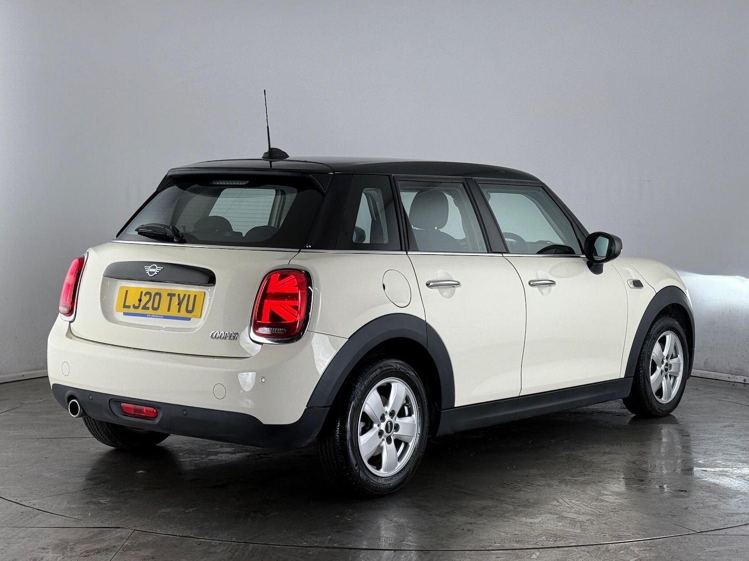 Used MINI Hatch 2020 for sale - 76468778: Photo 7
