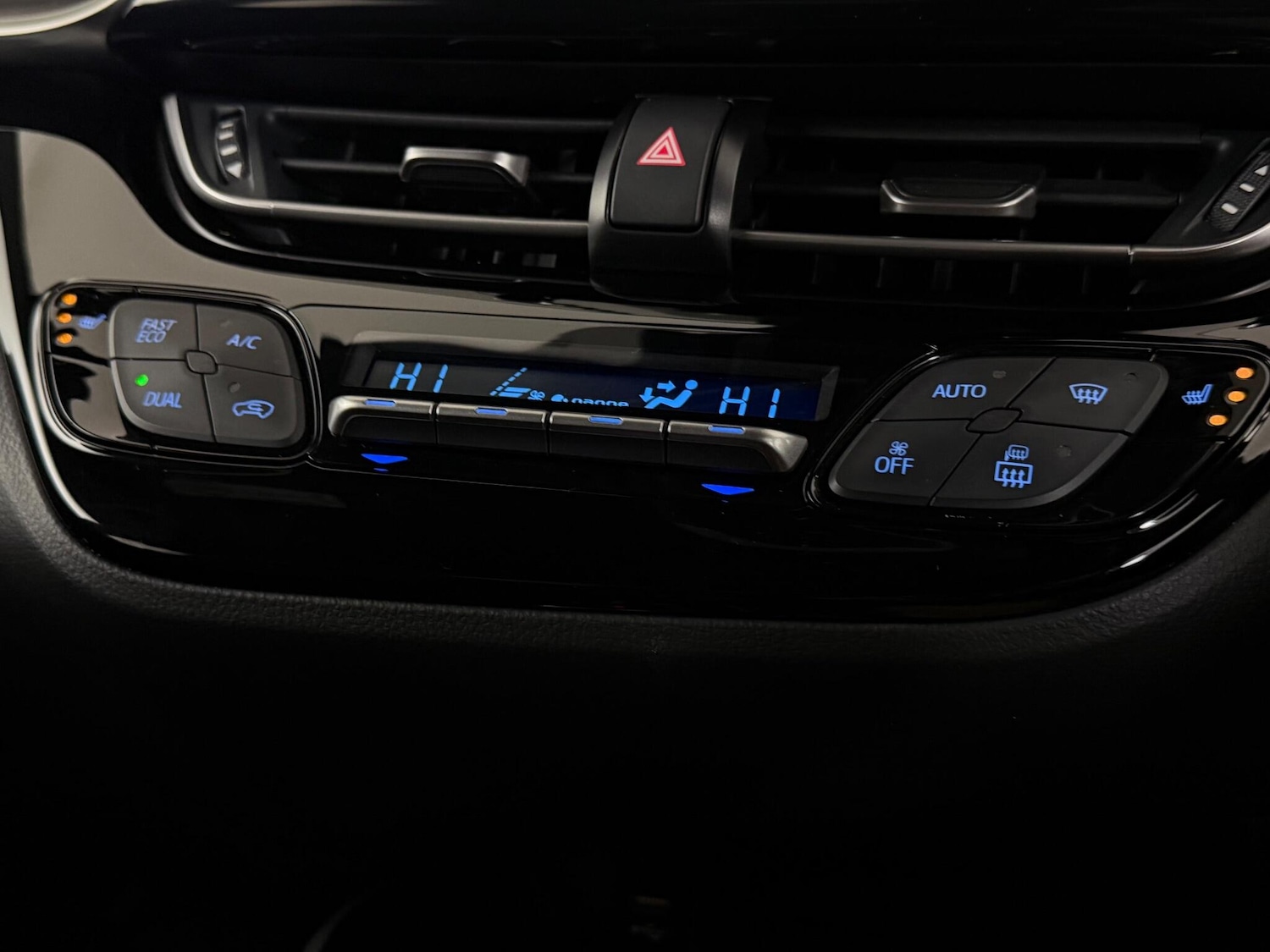 Used Toyota C-HR 2021 for sale - 77259876: Photo 26