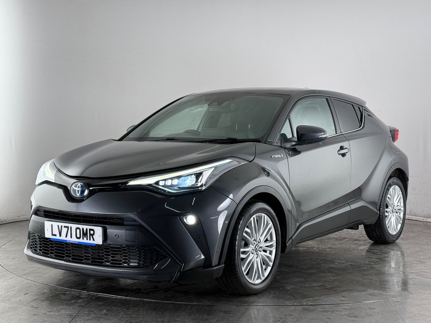 Used Toyota C-HR 2021 for sale - 77259876: Photo 3