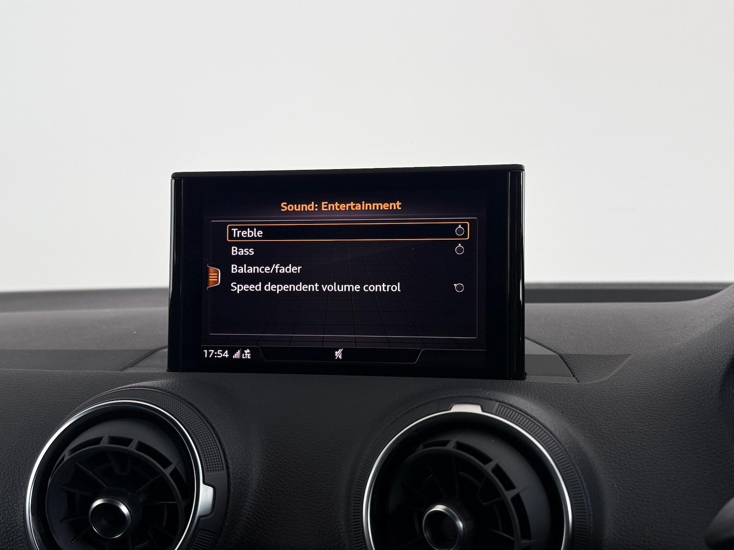 Used Audi Q2 2019 for sale - 76802152: Photo 28