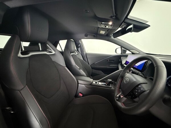 Used Toyota C-HR 2024 for sale - 76069202: Photo 11