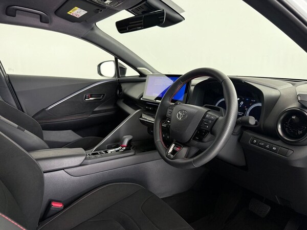 Used Toyota C-HR 2024 for sale - 76069202: Photo 12