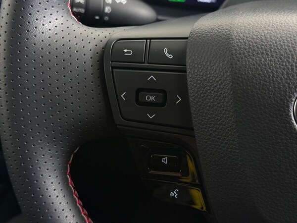 Used Toyota C-HR 2024 for sale - 76069202: Photo 22