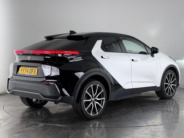 Used Toyota C-HR 2024 for sale - 76069202: Photo 6