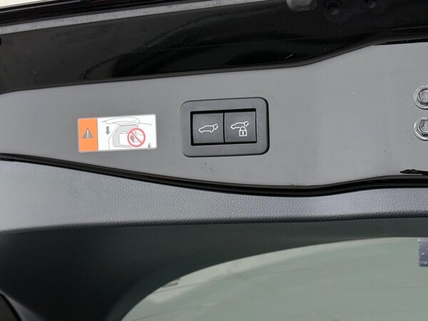Used Toyota C-HR 2024 for sale - 76069202: Photo 8