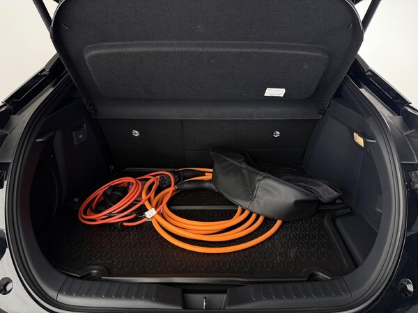 Used Toyota C-HR 2024 for sale - 76069202: Photo 9