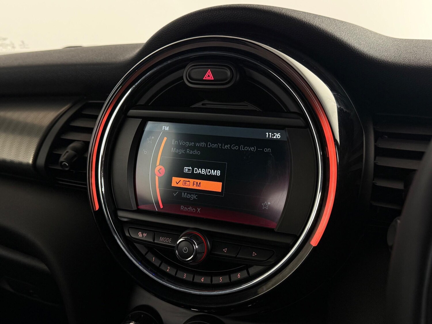 Used MINI Convertible 2019 for sale - 76899011: Photo 32