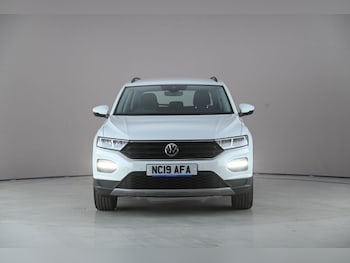 Used Volkswagen T-Roc 2019 for sale - 77940877: Photo