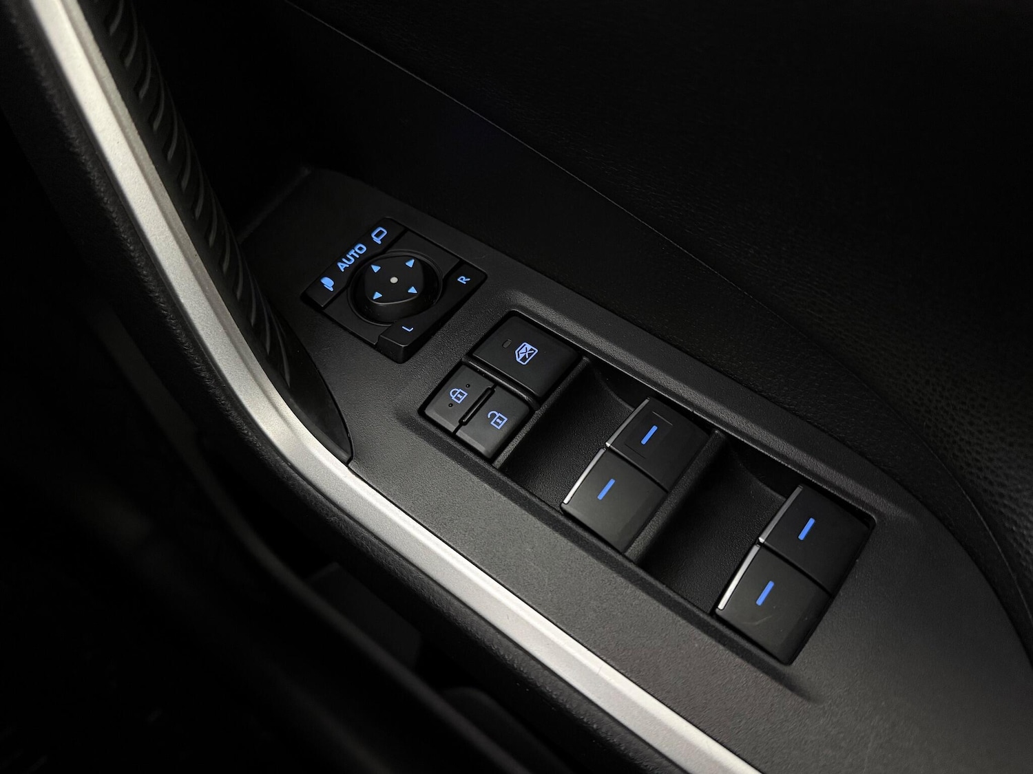 Used Toyota RAV4 2022 for sale - 77259987: Photo 34