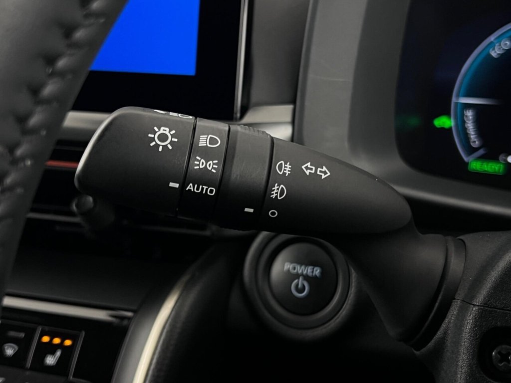 Vehicle 28