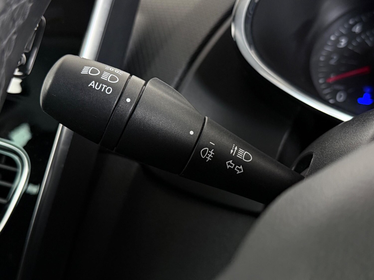 Used Renault Clio 2019 for sale - 77587411: Photo 15