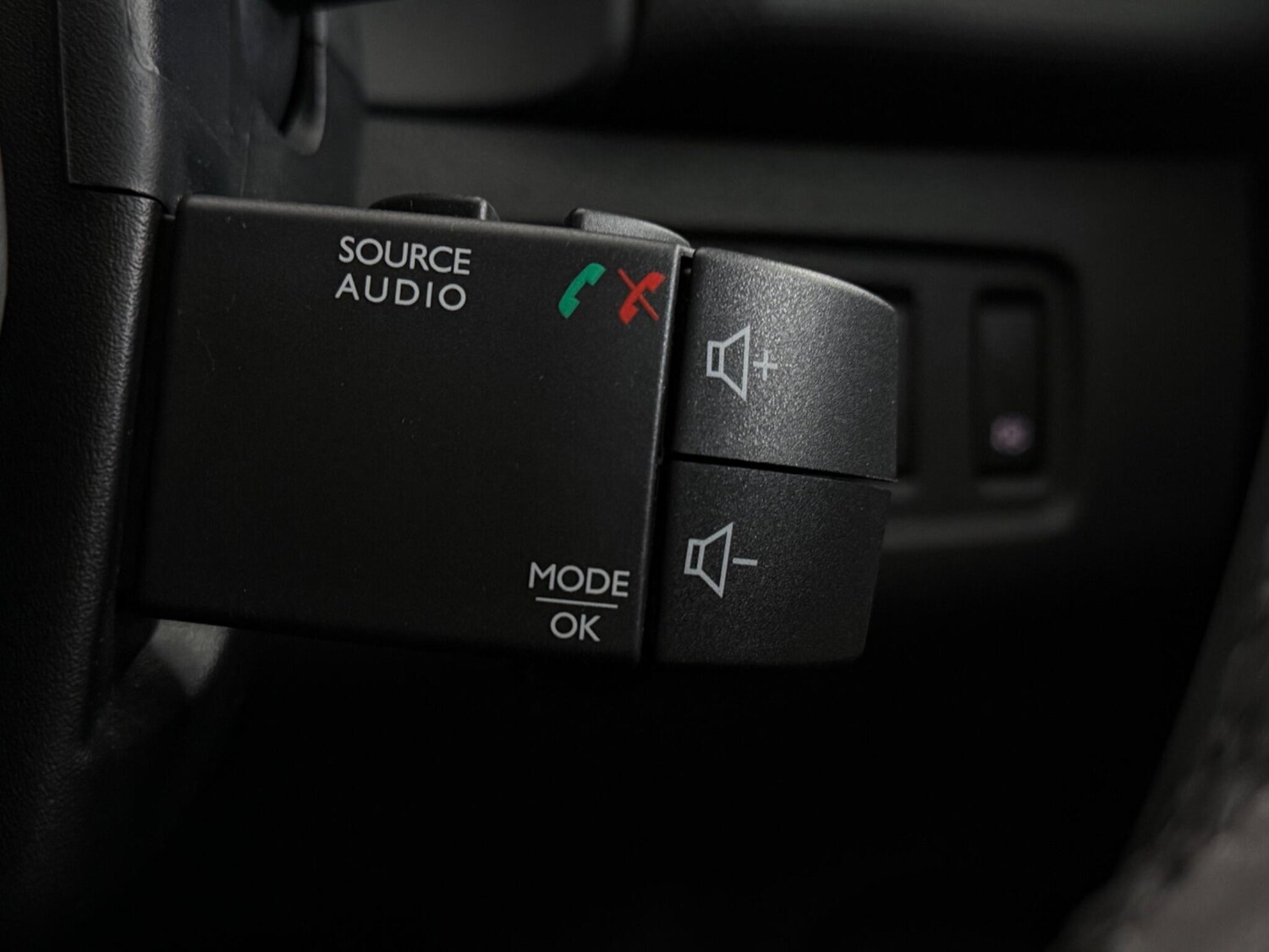 Used Renault Clio 2019 for sale - 77587411: Photo 19