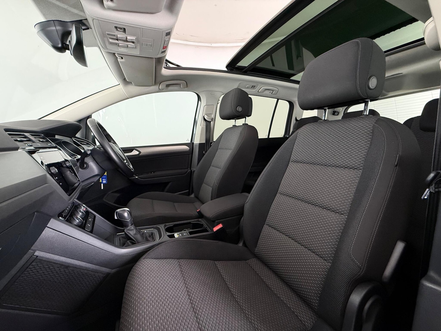 Used Volkswagen Touran 2021 for sale - 77550835: Photo 11