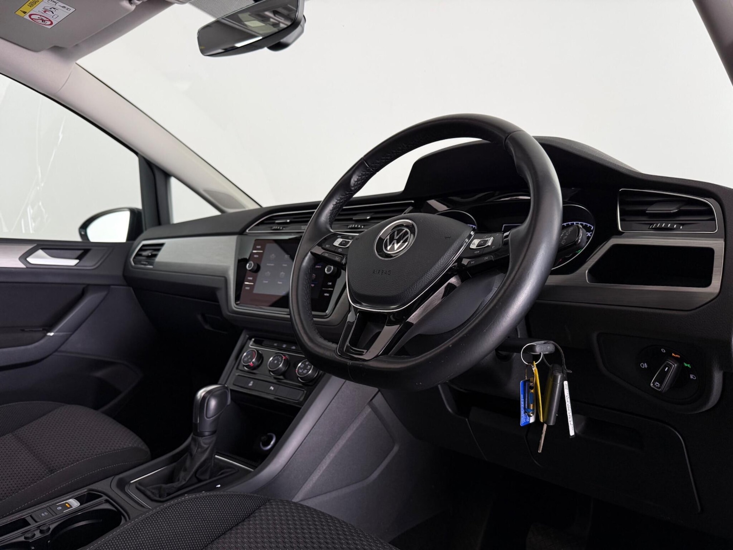 Used Volkswagen Touran 2021 for sale - 77550835: Photo 17