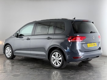 Used Volkswagen Touran 2021 for sale - 77550835: Photo