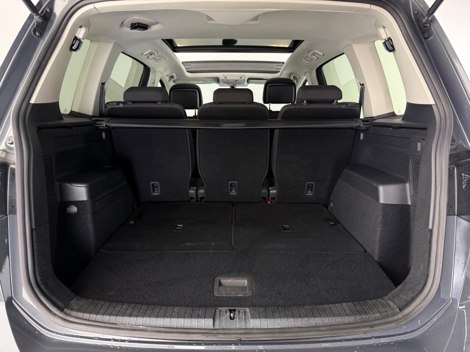 Used Volkswagen Touran 2021 for sale - 77550835: Photo 8