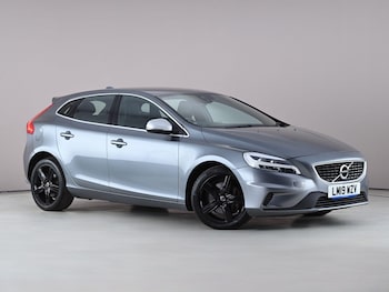 Used Volvo V40 2019 for sale - 78776677: Photo