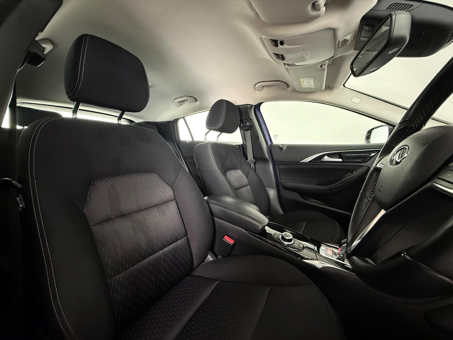 Used Infiniti Q30 2018 for sale - 77629863: Photo 10