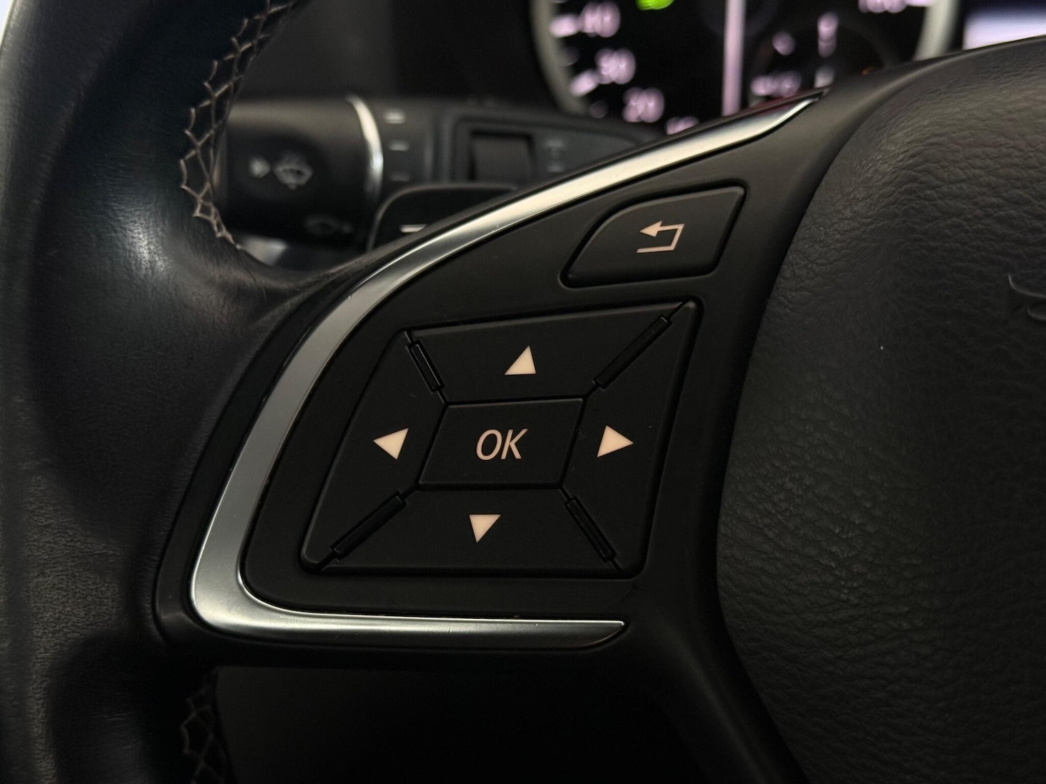 Used Infiniti Q30 2018 for sale - 77629863: Photo 13