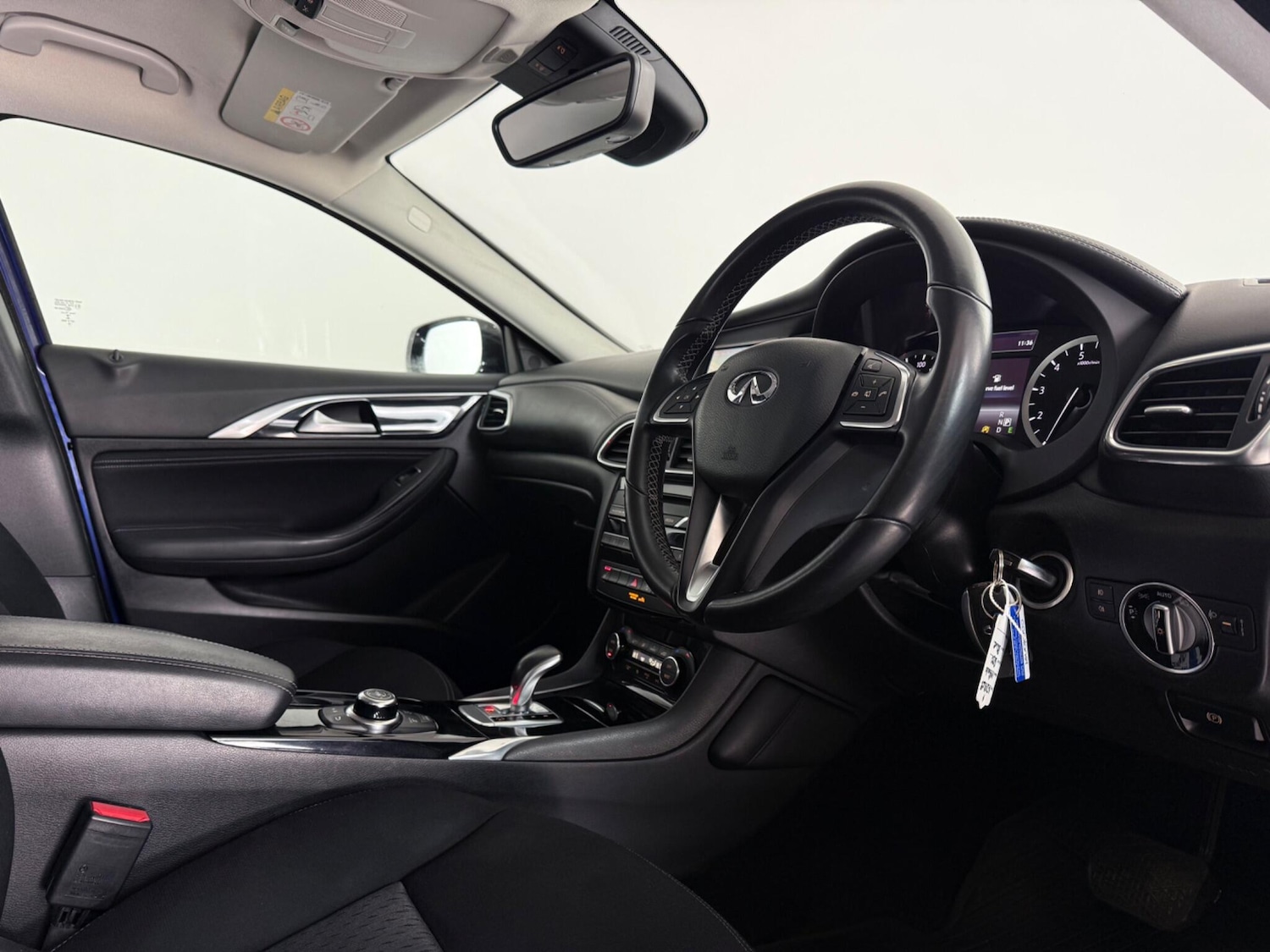 Used Infiniti Q30 2018 for sale - 77629863: Photo 15