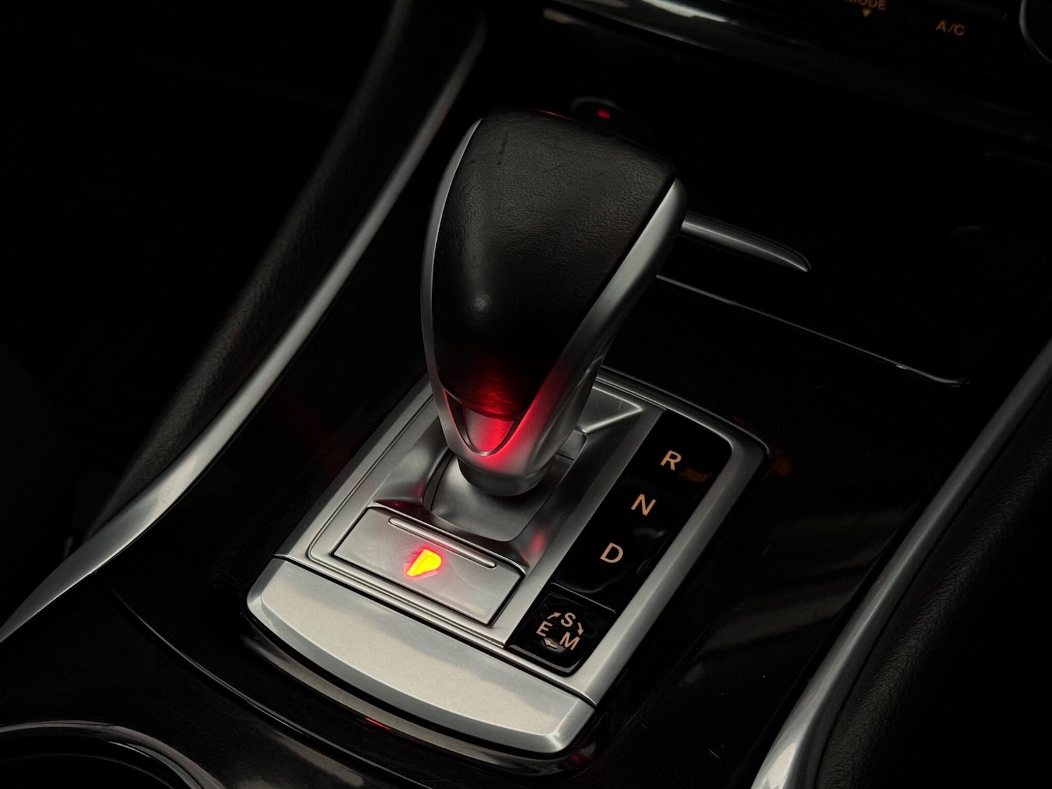 Used Infiniti Q30 2018 for sale - 77629863: Photo 19