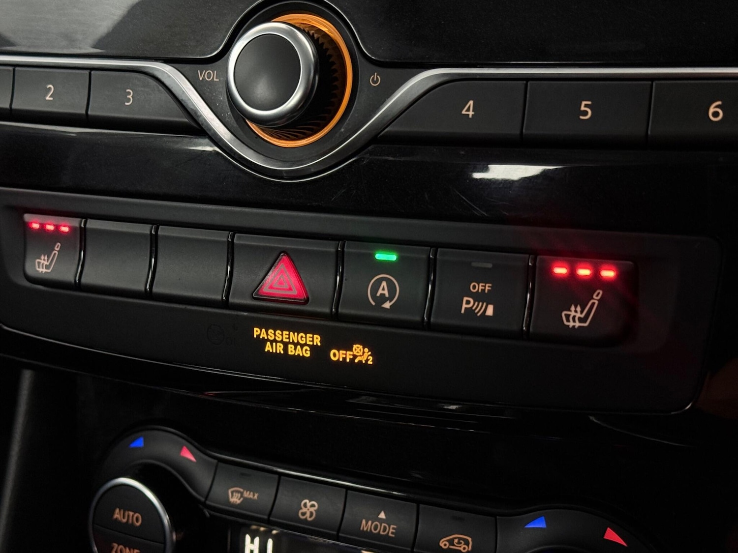 Used Infiniti Q30 2018 for sale - 77629863: Photo 22