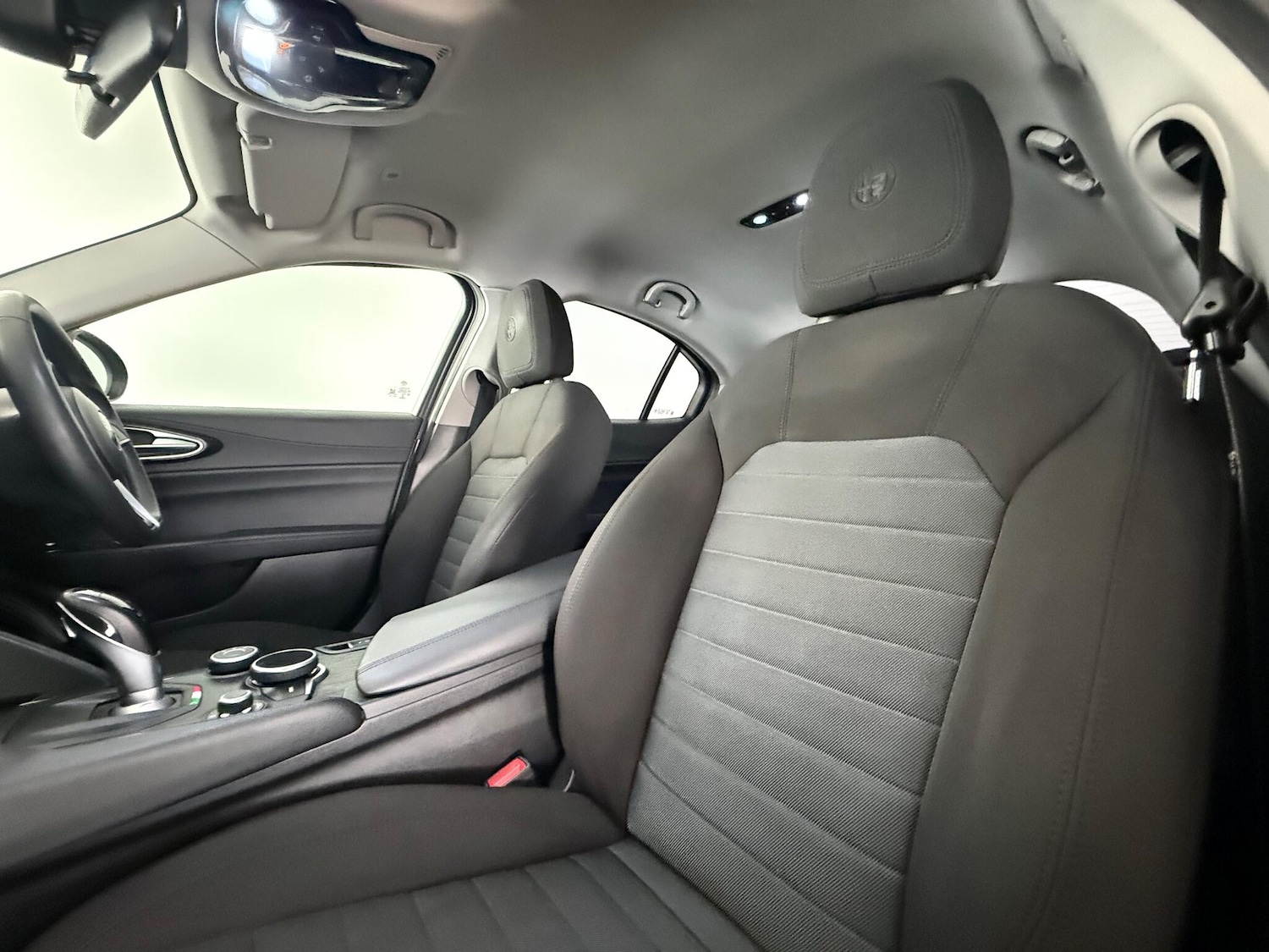 Used Alfa Romeo Giulia 2019 for sale - 77259996: Photo 11