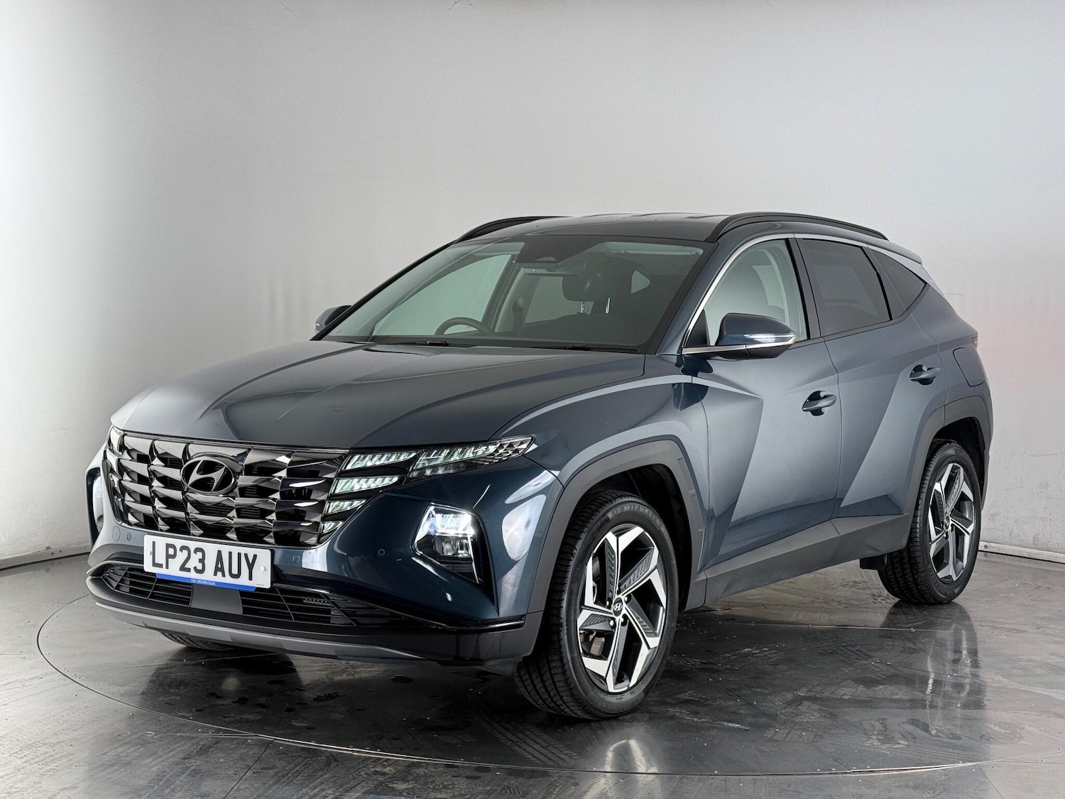 Used Hyundai TUCSON 2023 for sale - 76936275: Photo 3