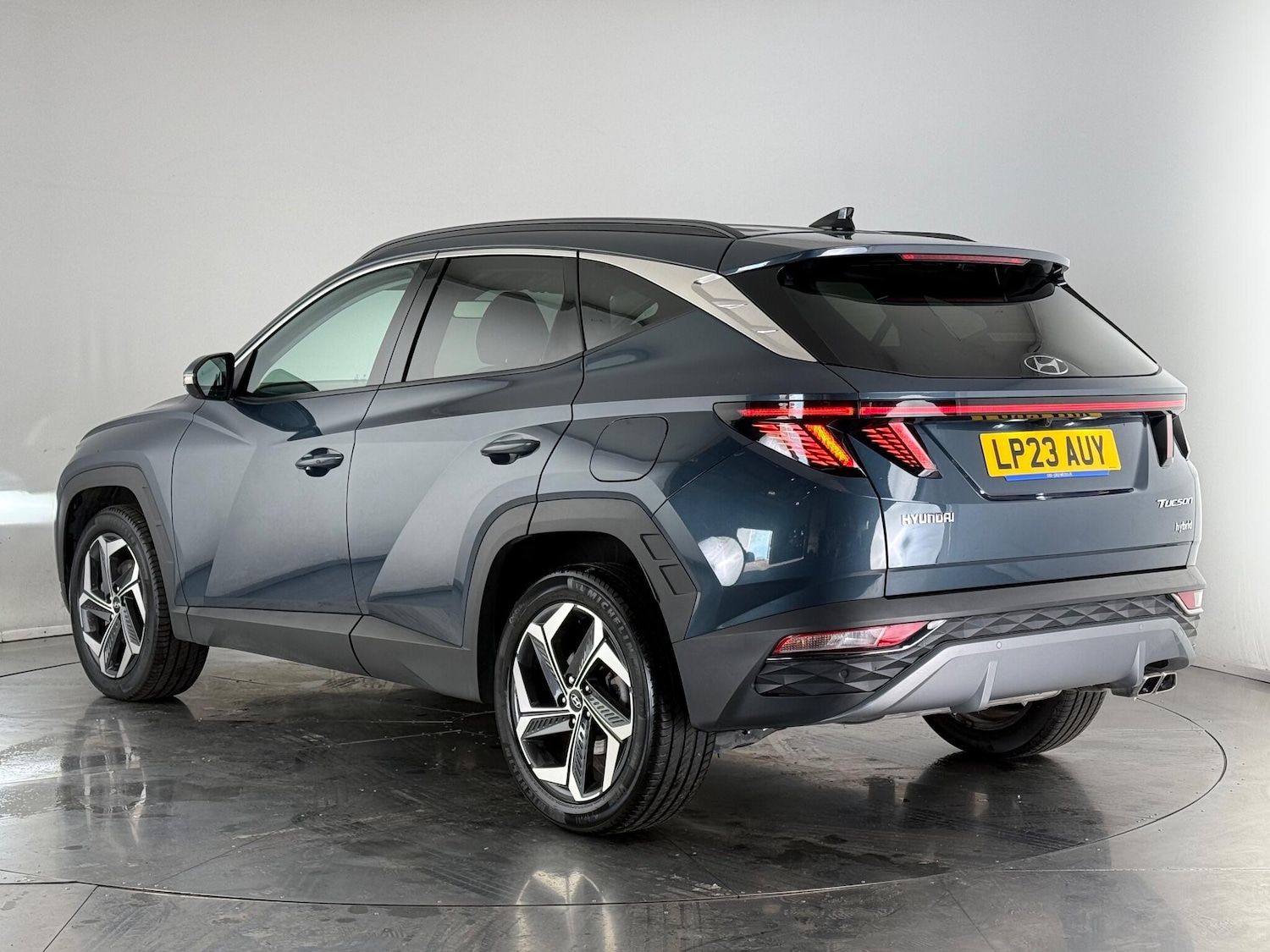 Used Hyundai TUCSON 2023 for sale - 76936275: Photo 4