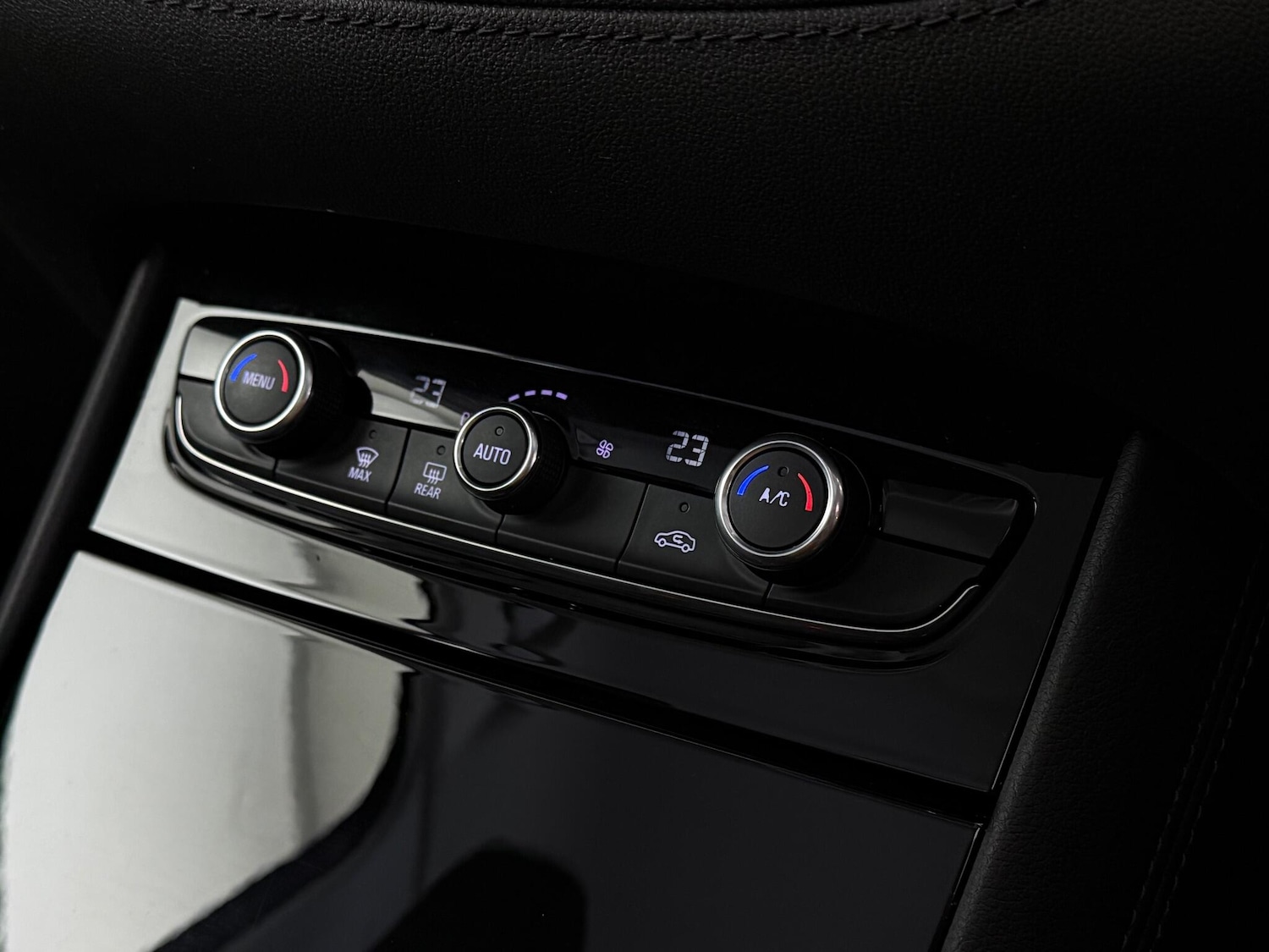 Used Vauxhall Grandland X 2019 for sale - 77260409: Photo 33