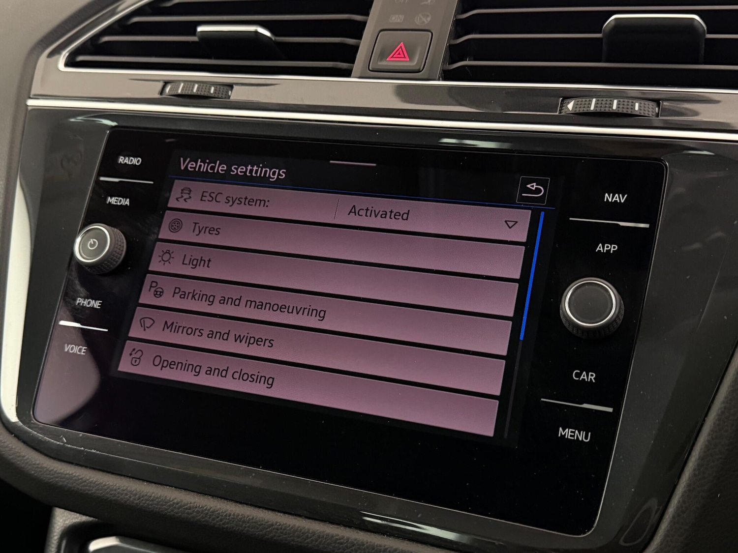 Used Volkswagen Tiguan 2022 for sale - 77181022: Photo 35