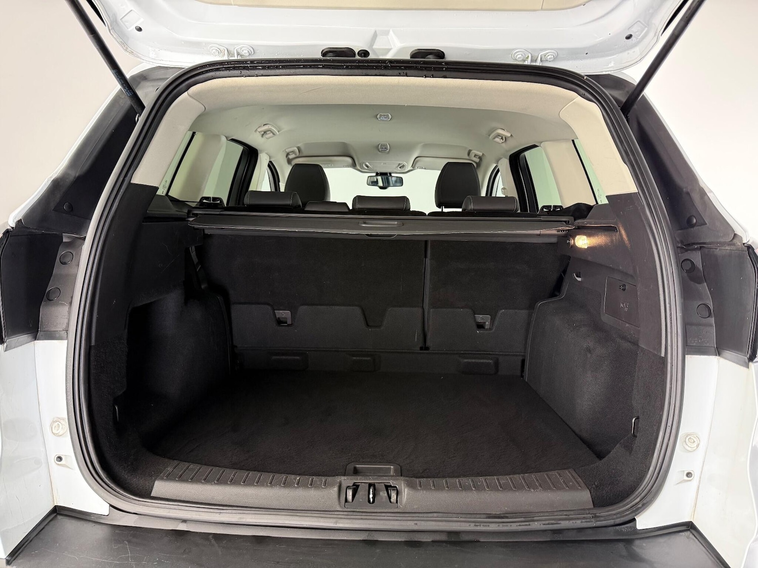 Used Ford Kuga 2018 for sale - 76689395: Photo 12