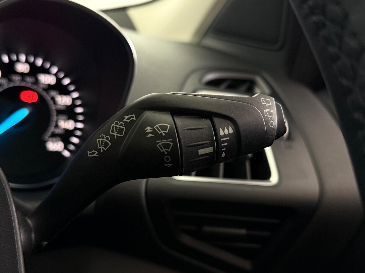 Used Ford Kuga 2018 for sale - 76689395: Photo 27