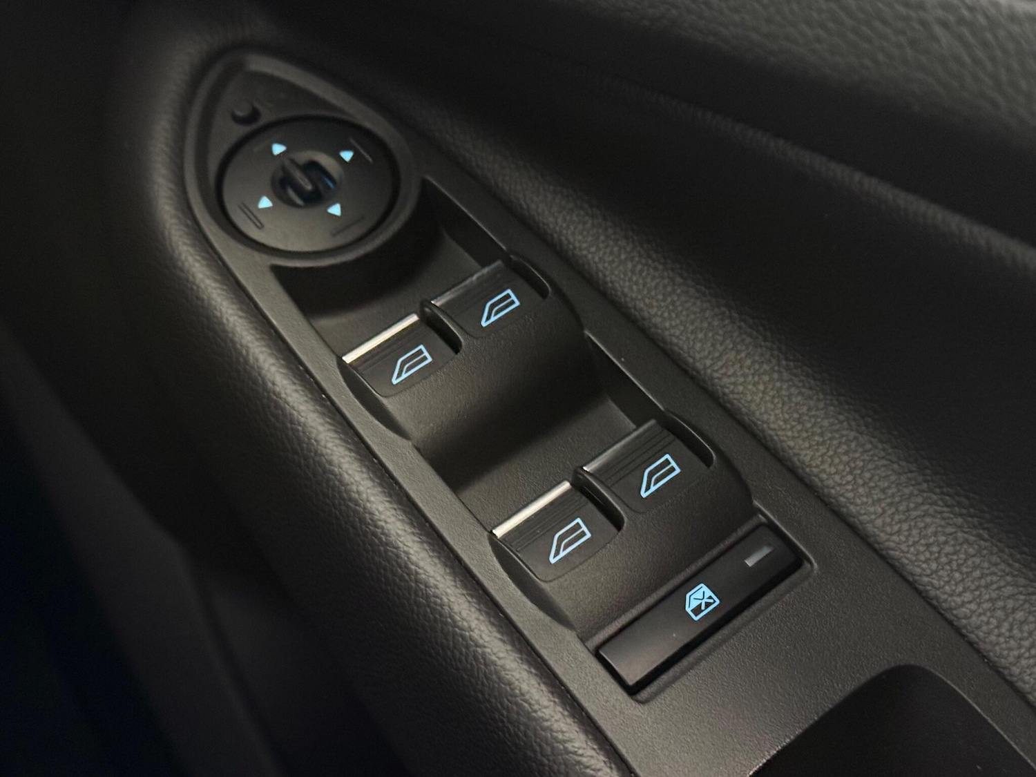 Used Ford Kuga 2018 for sale - 76689395: Photo 41