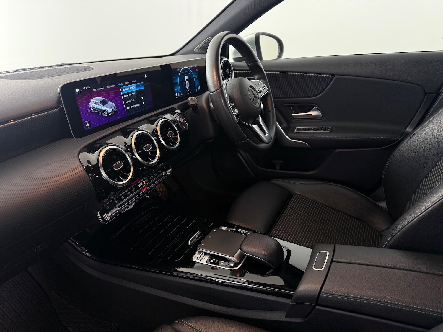 Used Mercedes-Benz A-Class 2018 for sale - 77216787: Photo 13