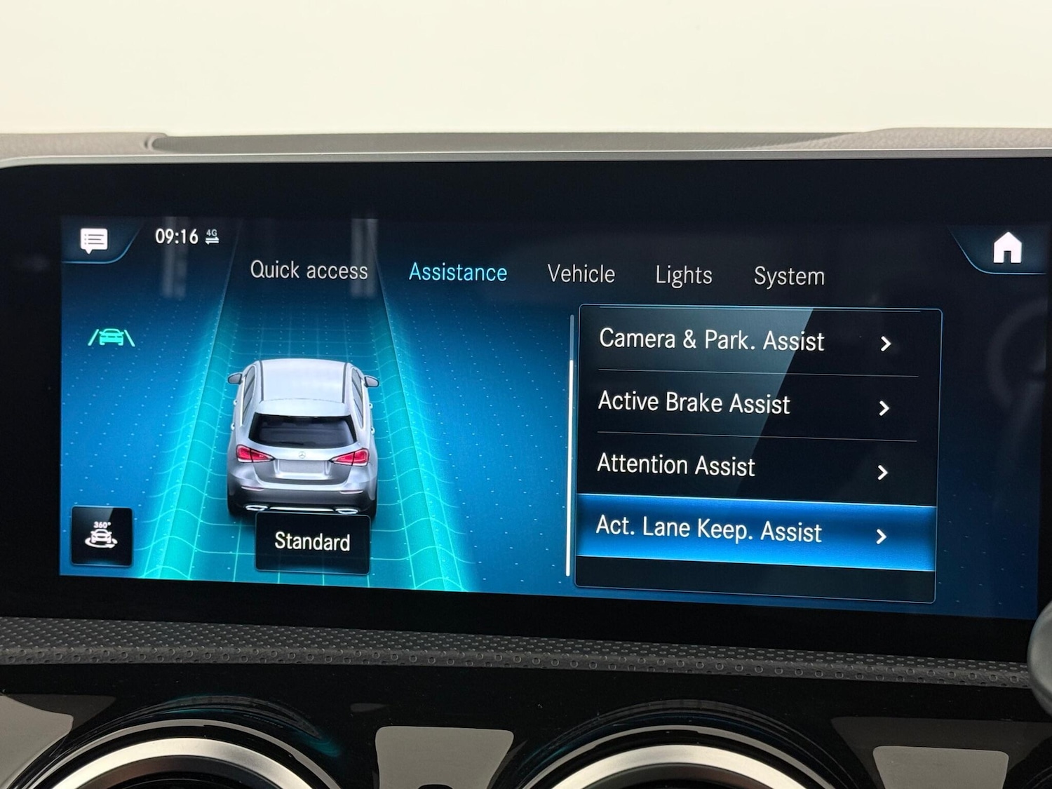 Used Mercedes-Benz A-Class 2018 for sale - 77216787: Photo 32