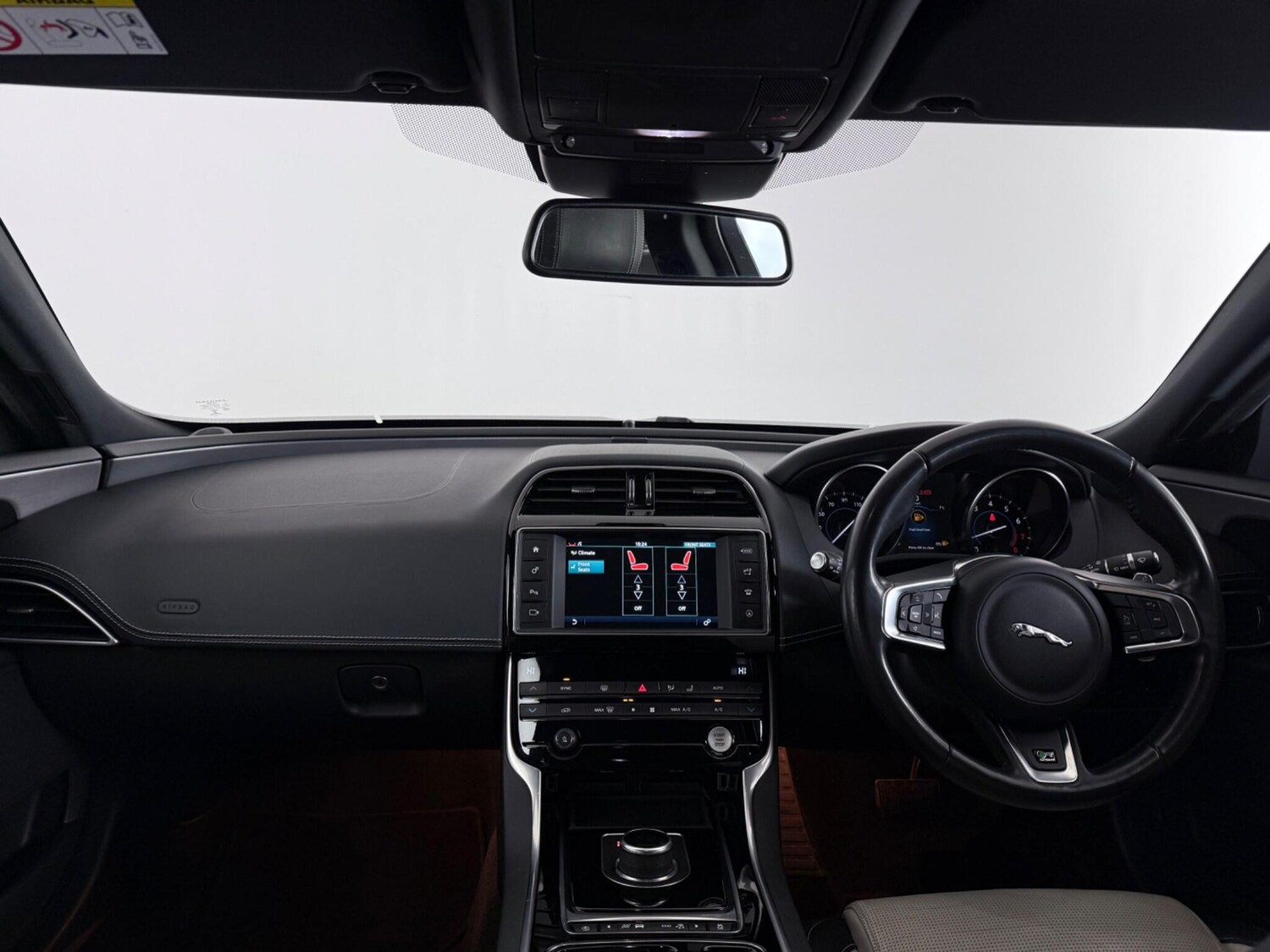 Used Jaguar XE 2018 for sale - 77803030: Photo 16