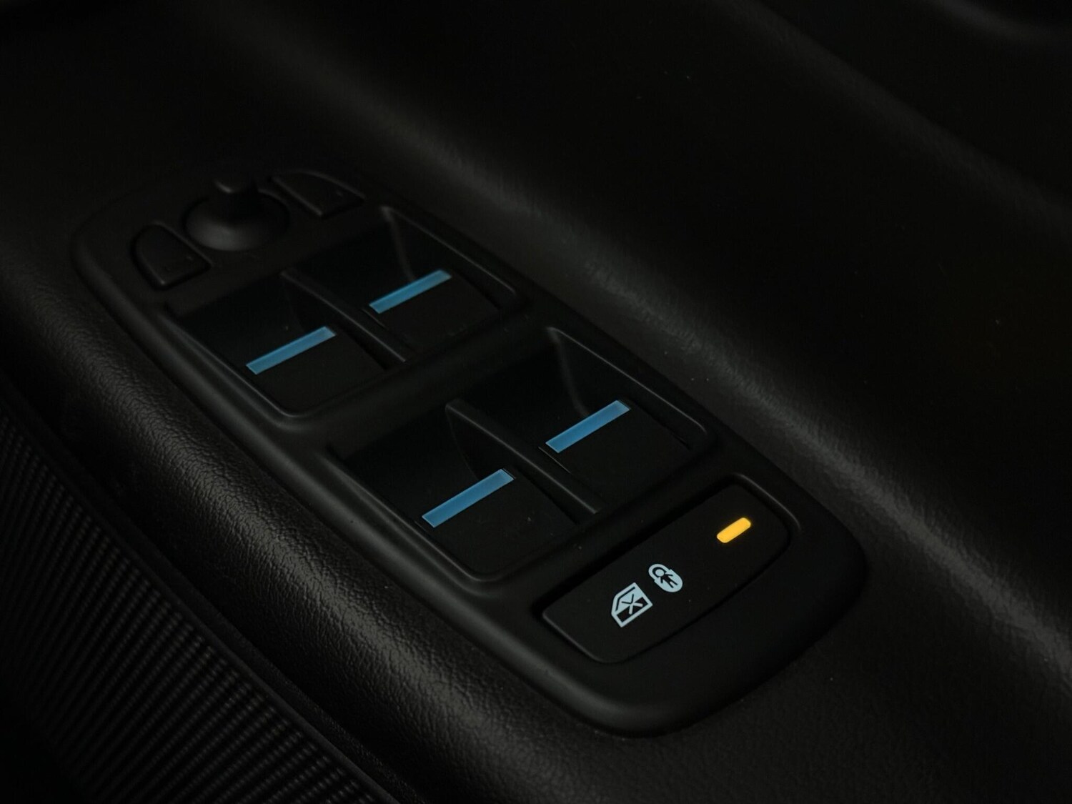 Used Jaguar XE 2018 for sale - 77803030: Photo 21