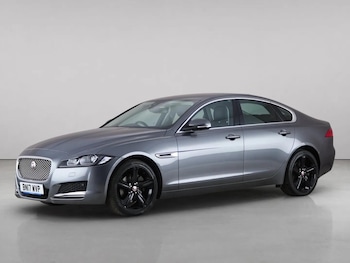 Used Jaguar XF 2017 for sale - 79117029: Photo