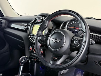 Used MINI Hatch 2018 for sale - 78602172: Photo