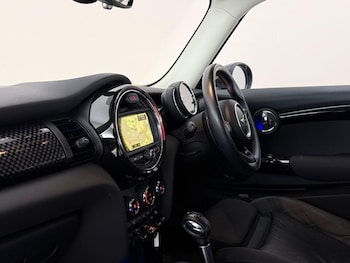 Used MINI Hatch 2018 for sale - 78602172: Photo