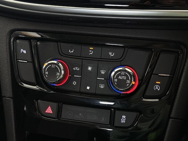 Used Vauxhall Mokka X 2017 for sale - 76061859: Photo 40