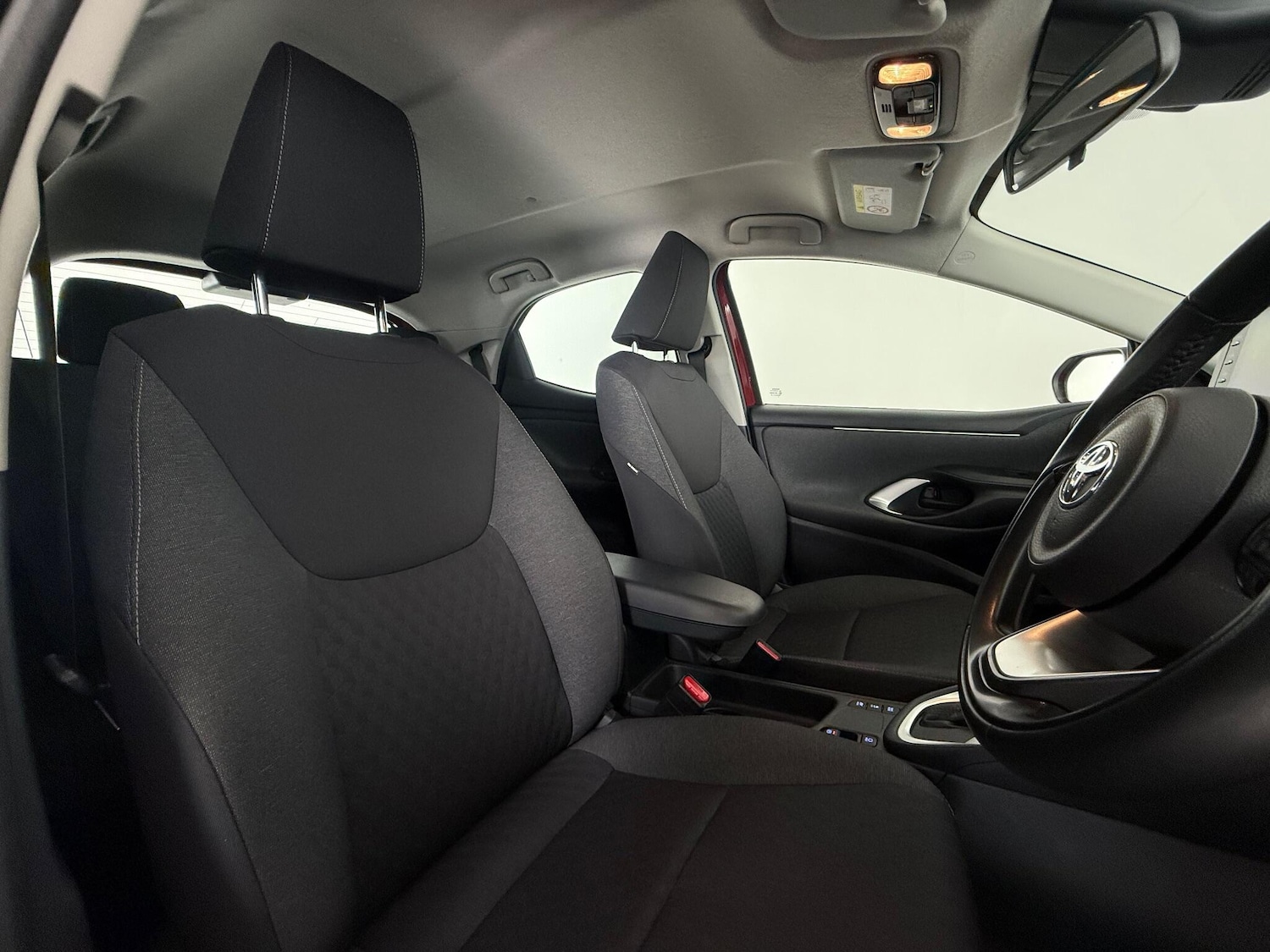 Used Toyota Yaris 2021 for sale - 77400951: Photo 10