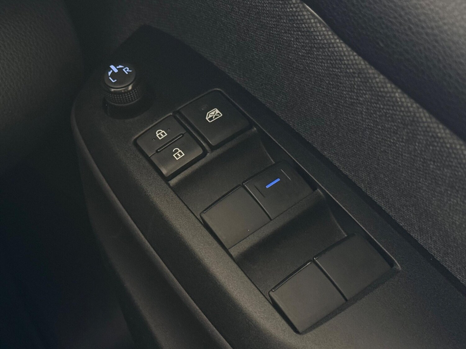 Used Toyota Yaris 2021 for sale - 77400951: Photo 24