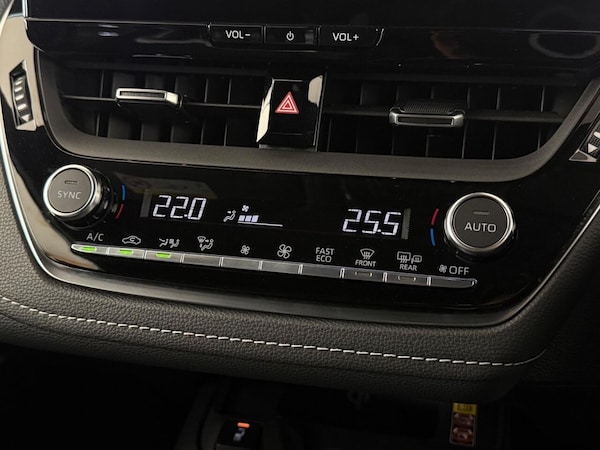 Used Toyota Corolla 2023 for sale - 76069118: Photo 40